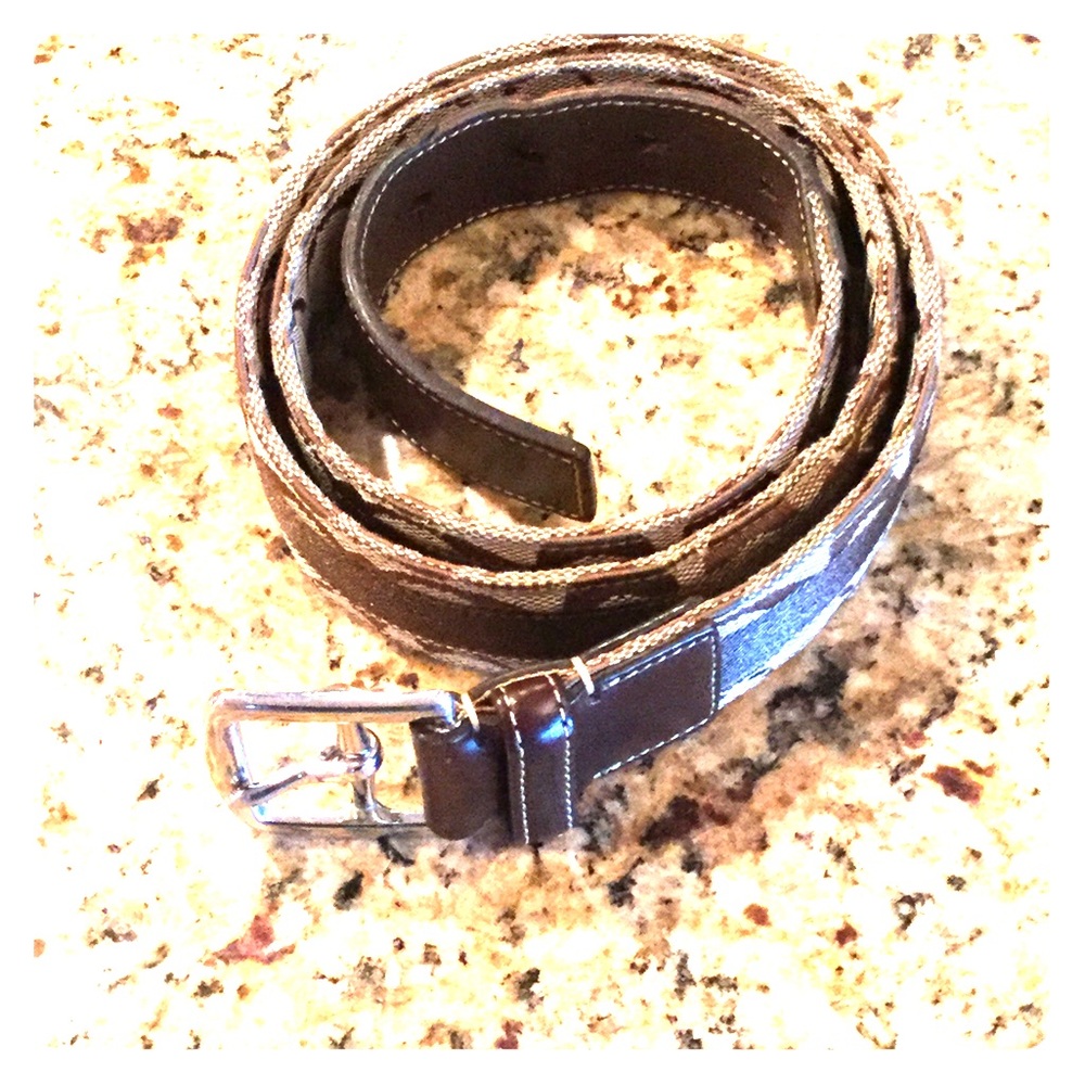 Coach Signature Belt